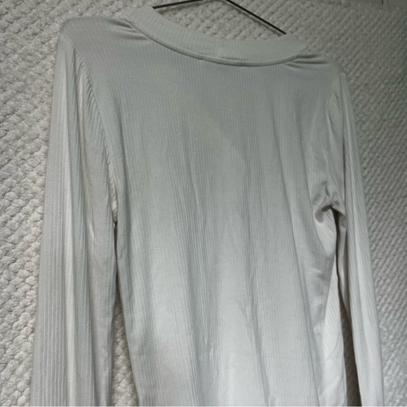 LOFT Ribbed Long Sleeve Top with Button Accents Soft White V Neck Medium - Picture 7 of 9